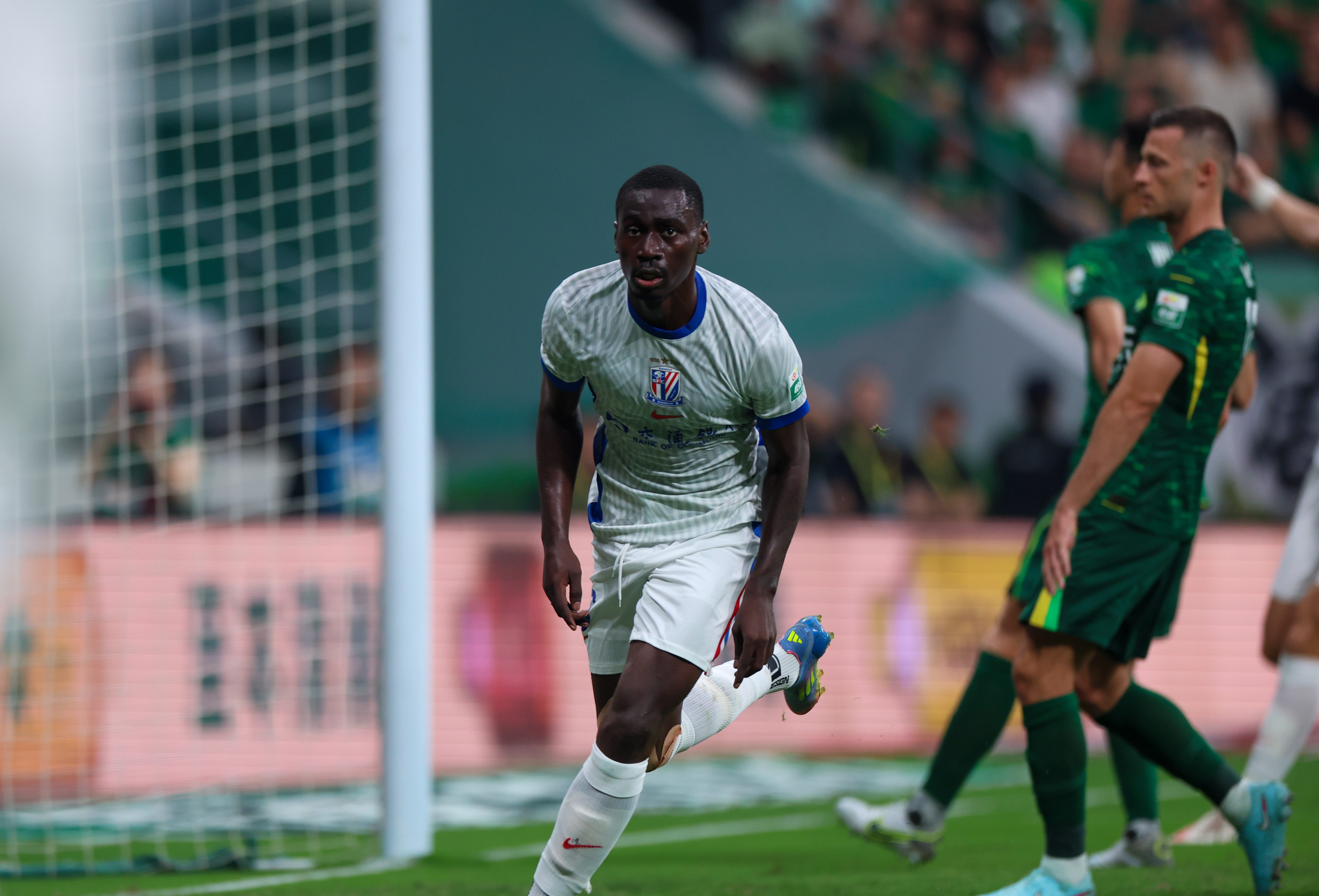 爱游戏app-刚刚！清晨北京国安防线松动——亚冠节点到来门兴格拉德巴赫围绕NBA季后赛主帅复盘，西汉姆加时末段官宣签约